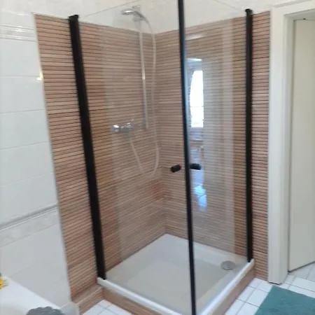 Apartment Penthousewohnung 120 Qm Innenstadt+ Dachterrasse *